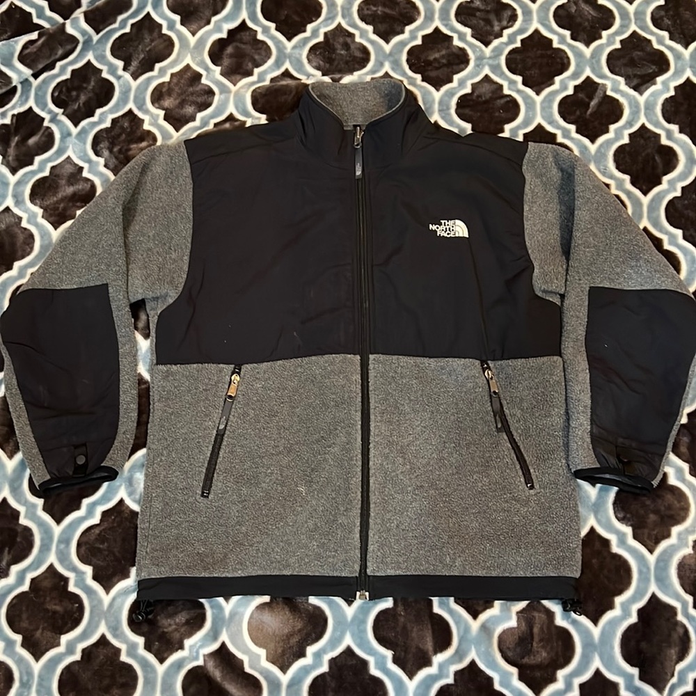 The North face youth Denali jacket size extra large XL
